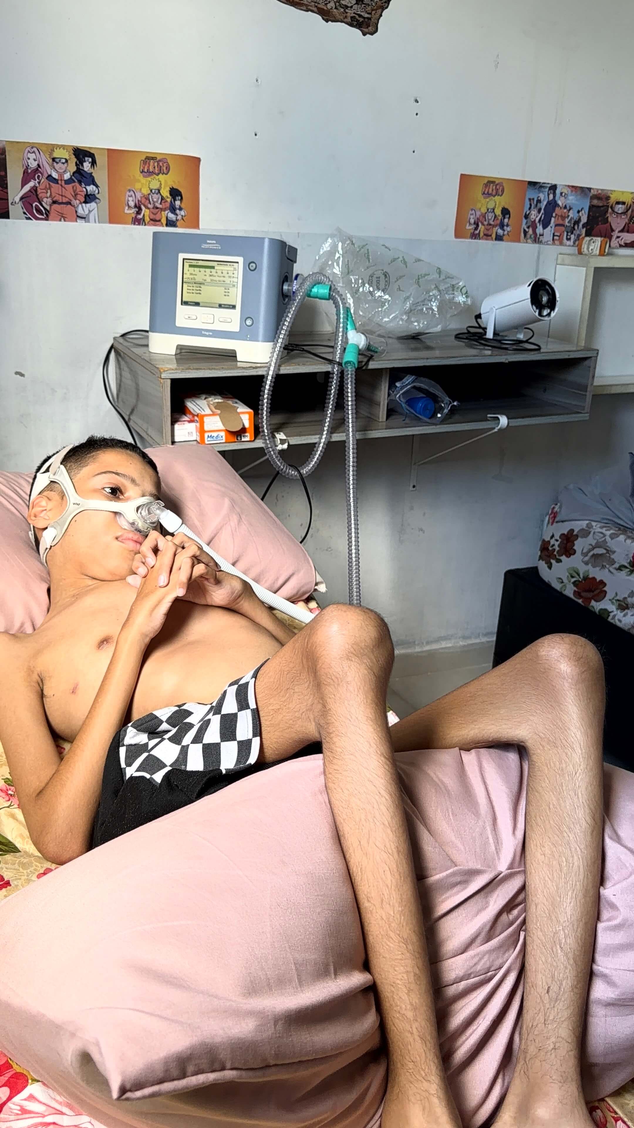 Kauê em momento de cuidado 5